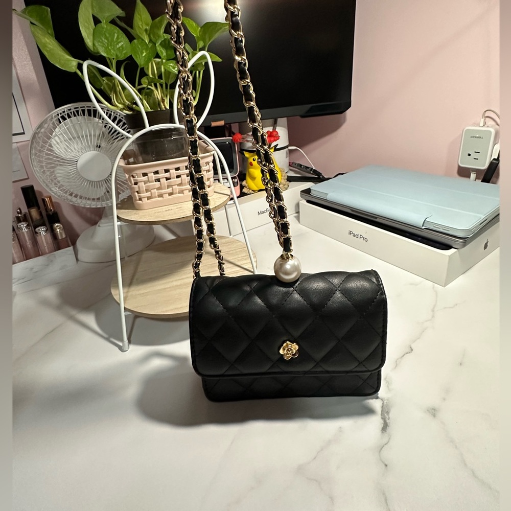 Mini crossbody bag
